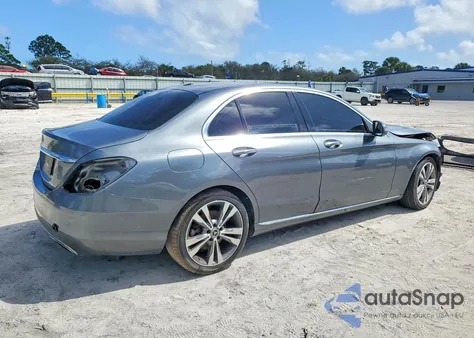 2019 Mercedes-Benz C 300 из США, поврежденный, VIN WDDWF8DB3KR483491